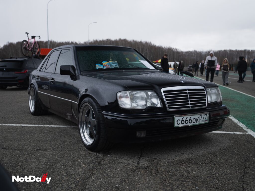 2) Mercedes-Benz E500 (W124) — Рябков Илья